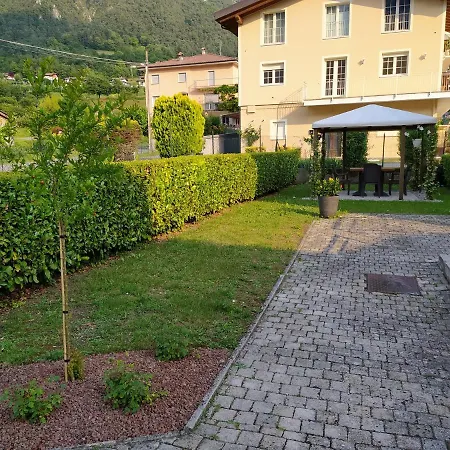 Apartamento Alex's 2 *